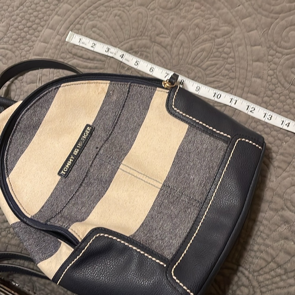 TOMMY HILFIGER Backpack. - Picture 8 of 10